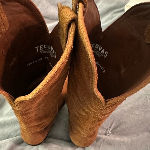 Tecovas Annie in Sienna Suede - Picture 3 of 16